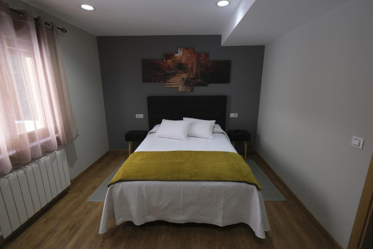 Hostal Restaurante Goya Piedrahíta Kültér fotó