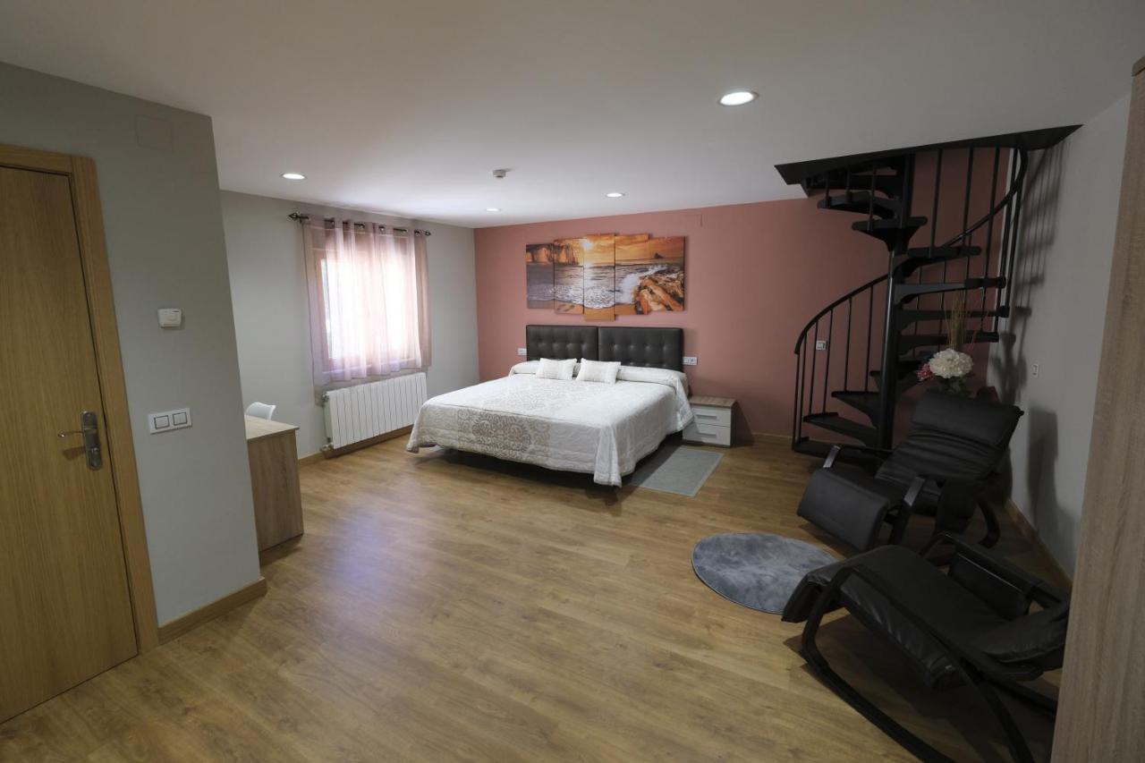 Hostal Restaurante Goya Piedrahíta Kültér fotó