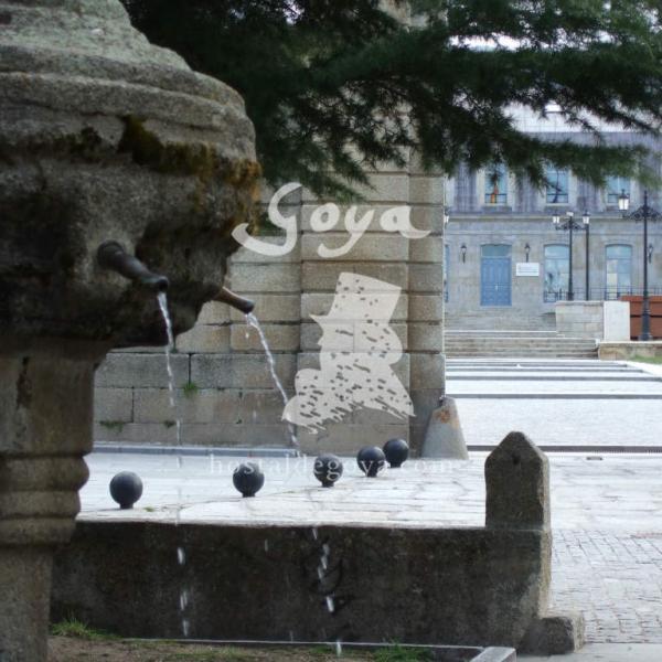 Hostal Restaurante Goya Piedrahíta Kültér fotó